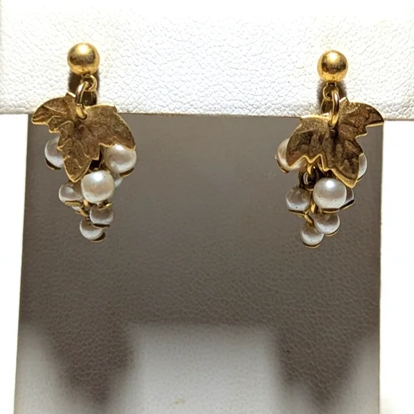 Vintage Goldtone and Faux Pearl Grape Cluster Pierced Earrings - Picture 3 of 9